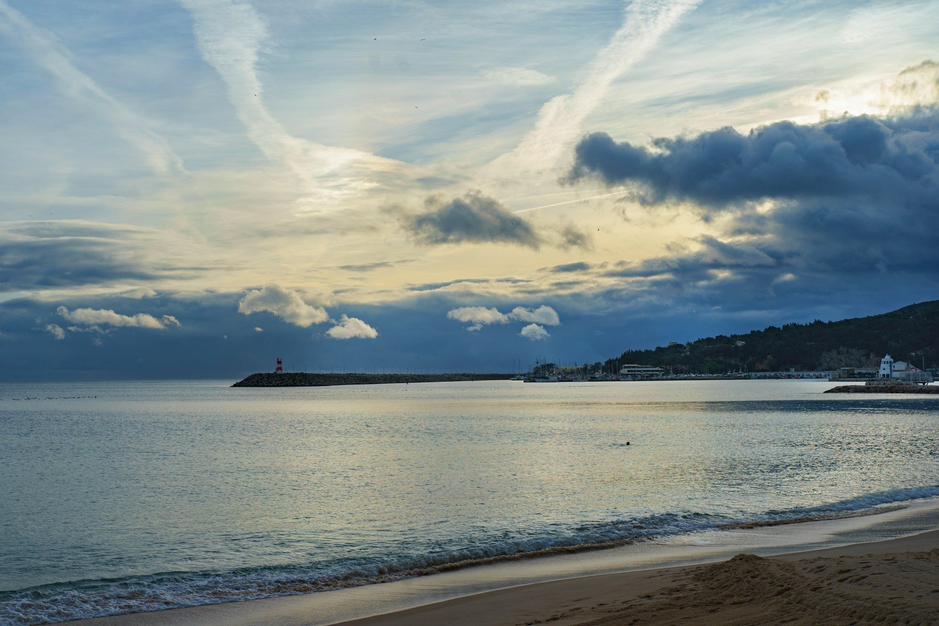 Sesimbra coastline